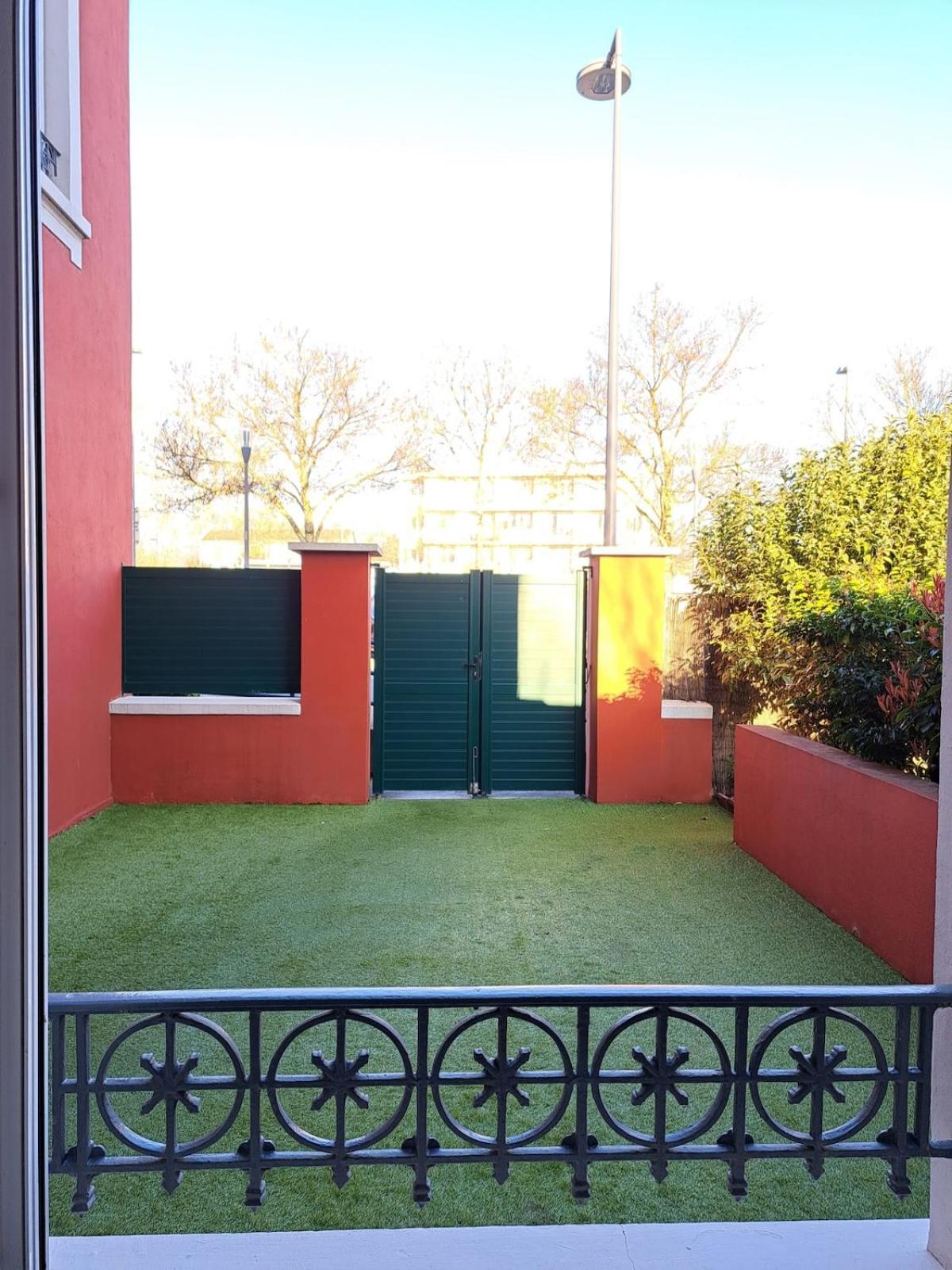 Studio Cosy Entierement Renove A Deux Pas De Lyon Fontaines-sur-Saone Esterno foto