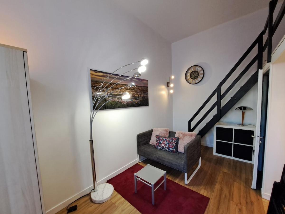 Studio Cosy Entierement Renove A Deux Pas De Lyon Fontaines-sur-Saone Esterno foto